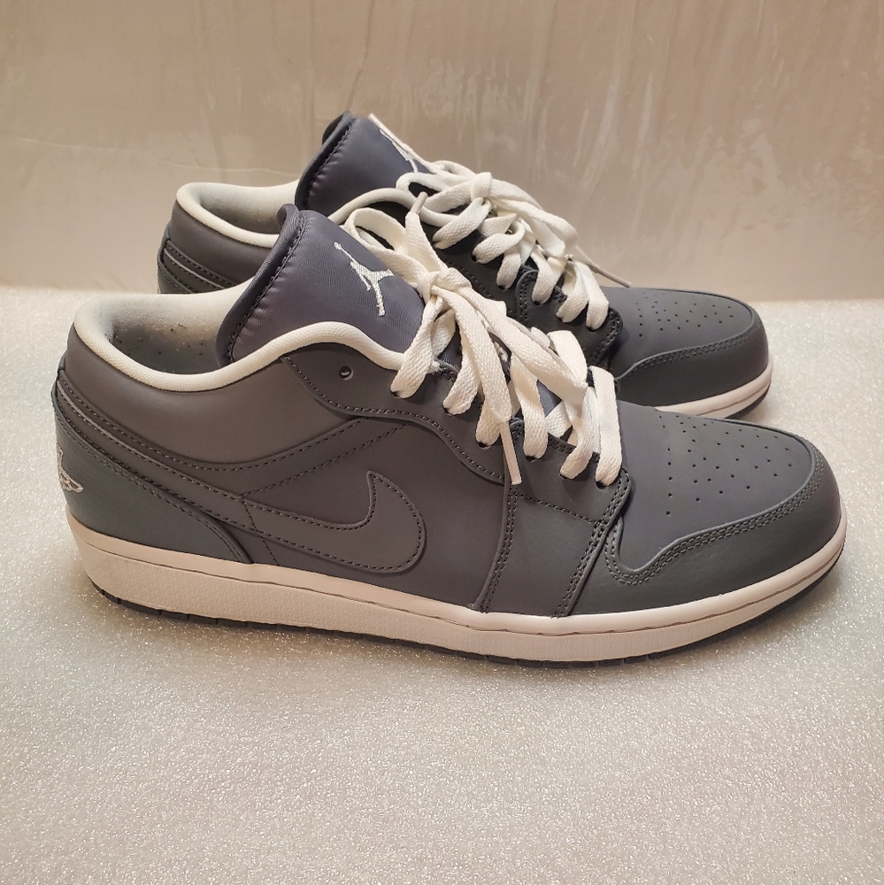 Jordan 1 Low Shoes